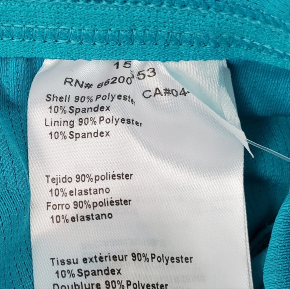 Women's XS Asics shorts, new with tags - Picture 3 of 4